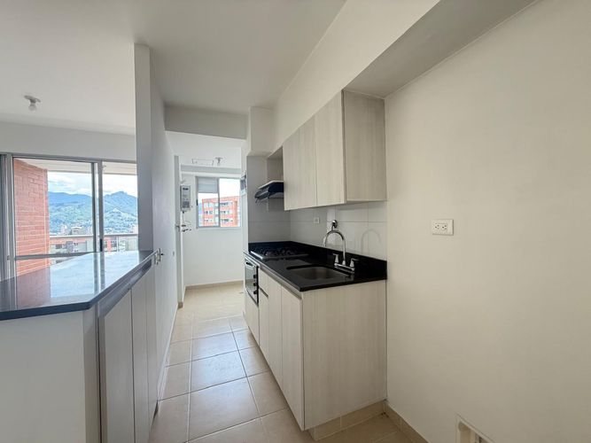 Apartamento de 3 alcobas en venta en Entreamigos, Sabaneta, 62 m² · foto 4 de 22