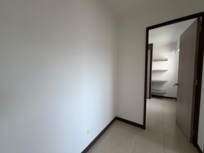 Apartamento de 3 alcobas en venta en Entreamigos, Sabaneta, 62 m² · foto 9 de 22