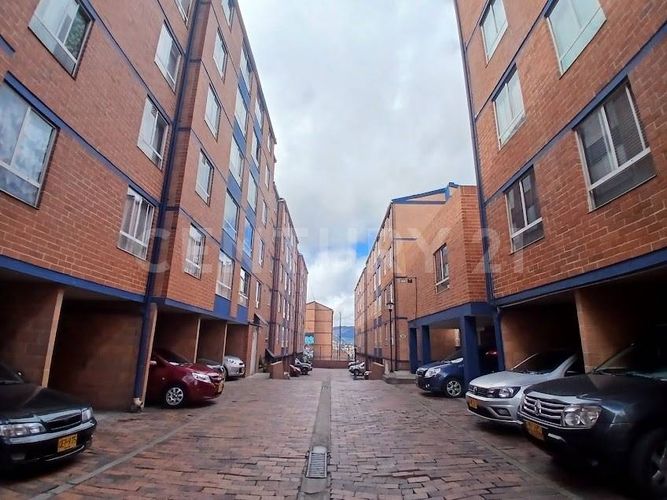 Apartamento de 3 alcobas en venta en El Codito, Bogotá, 48 m² · foto 4 de 15