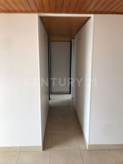 Apartamento de 3 alcobas en venta en El Codito, Bogotá, 48 m² · foto 11 de 15