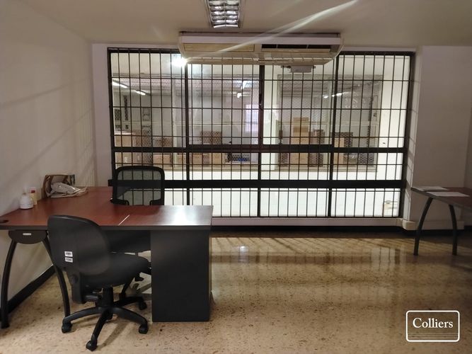 Bodega en venta en San Fernando, Armenia, 971 m² · foto 2 de 10