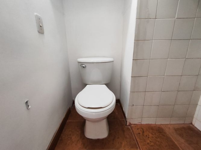 Apartamento de 2 alcobas en arriendo en Los Naranjos, Medellín, 101 m² · foto 5 de 21