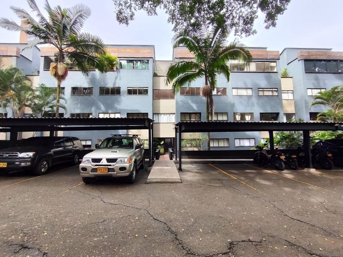 Apartamento de 2 alcobas en arriendo en Los Naranjos, Medellín, 101 m² · foto 19 de 21