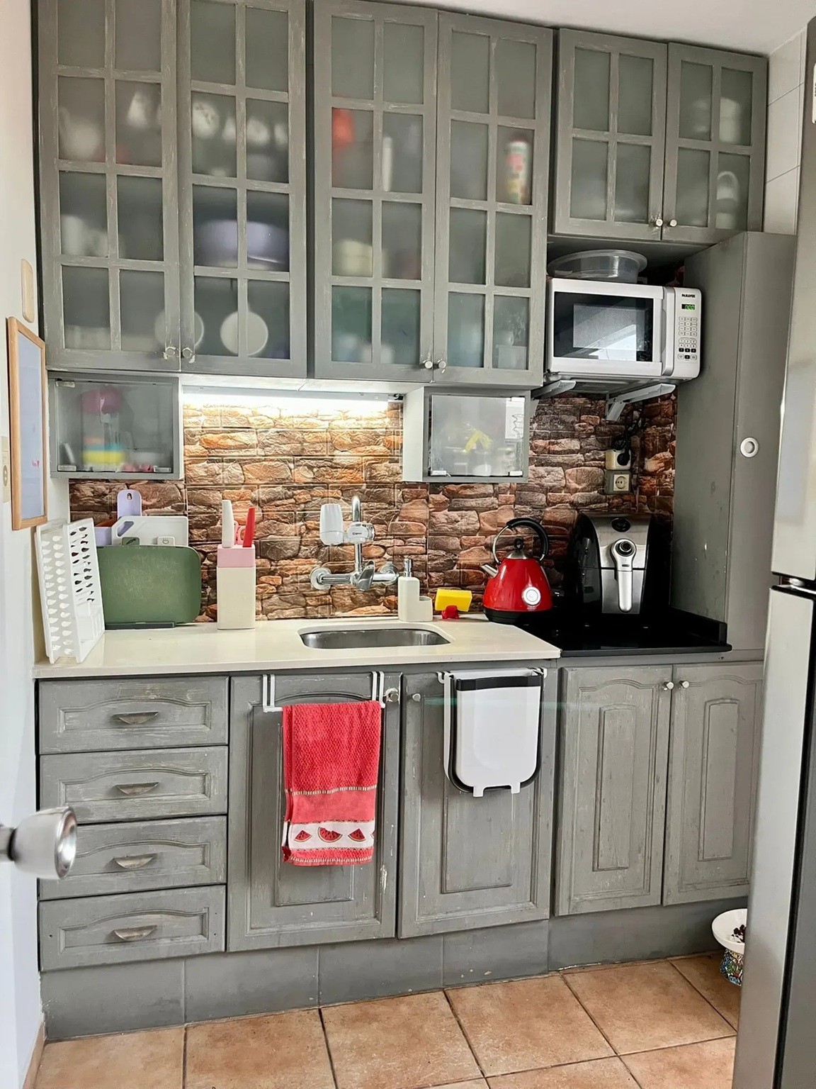 ALQUILER EN CORDON, 1 DORMITORIO, PISO ALTO AL FRENTE, DOS TERRAZAS, GASTOS COMUNES BAJOS, OPCION AMUEBLADO · Foto 2