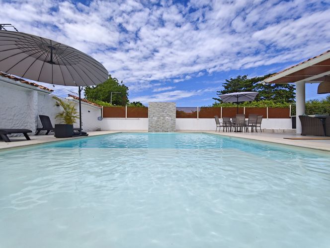 Casa de 3 alcobas en venta en Ricaurte, 438 m² · foto 3 de 24