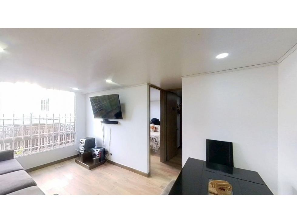 Apartamento en venta en Jorge Uribe Botero, Bogotá · foto 2 de 24