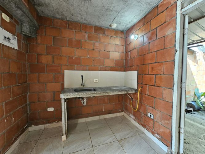 Casa de 2 alcobas en arriendo en El Carmelo, Candelaria, 70 m² · foto 4 de 16