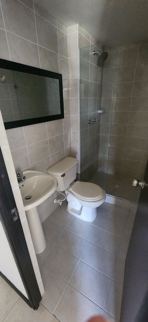Apartamento de 3 alcobas en arriendo en Villa Carlota, Medellín, 67 m² · foto 6 de 13