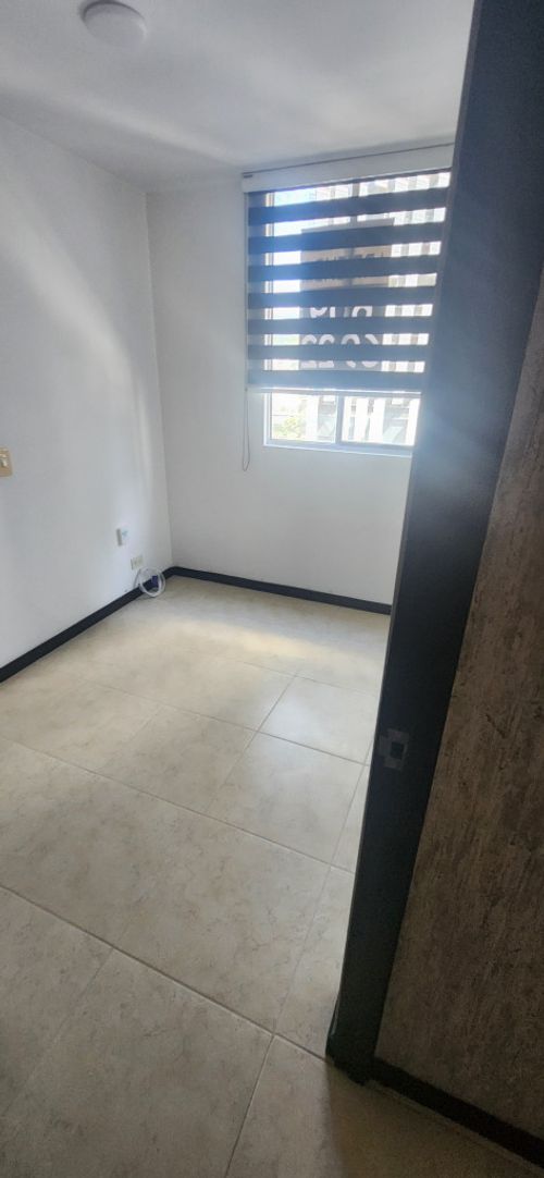 Apartamento de 3 alcobas en arriendo en Villa Carlota, Medellín, 67 m² · foto 7 de 13