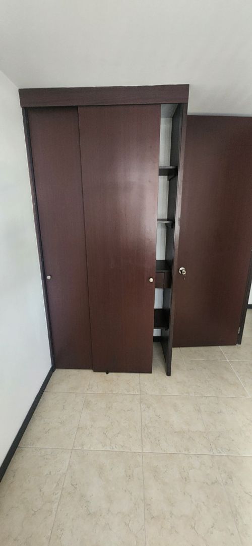 Apartamento de 3 alcobas en arriendo en Villa Carlota, Medellín, 67 m² · foto 10 de 13