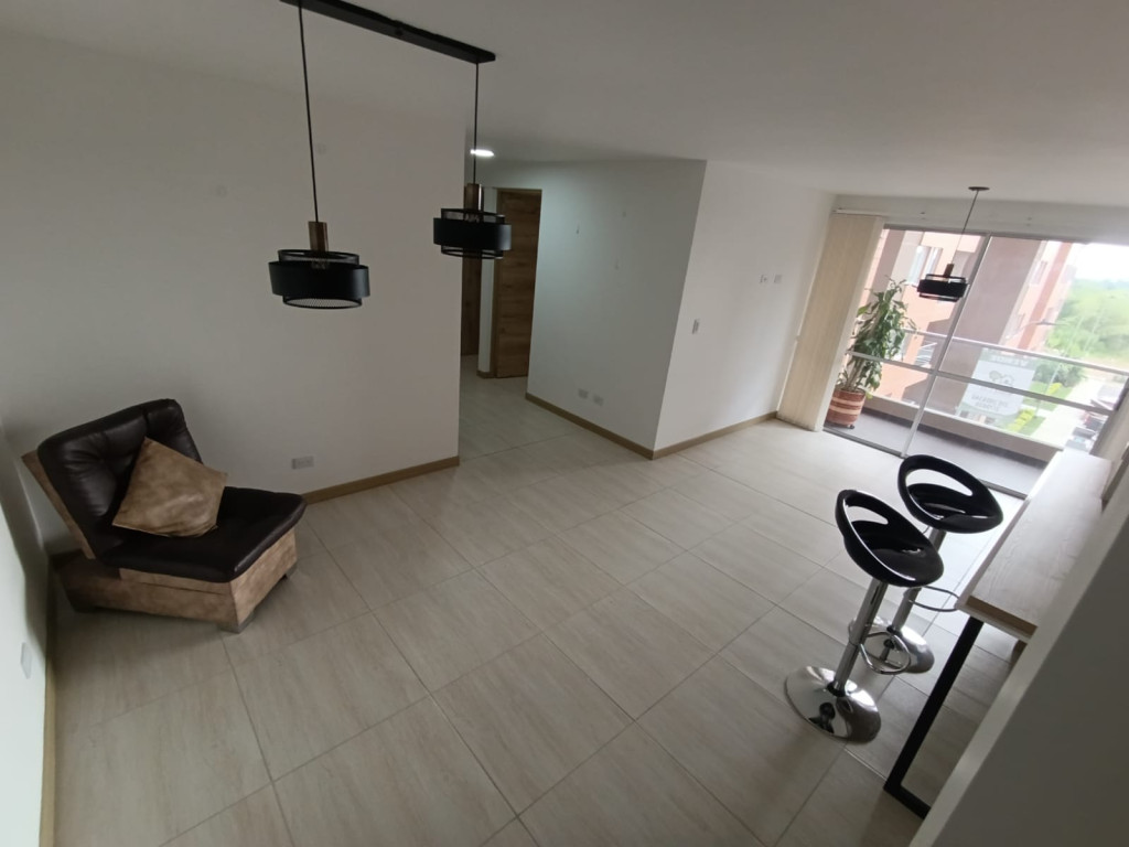 Apartamento en venta en Sector Galeria Central, Pereira · foto 2 de 23
