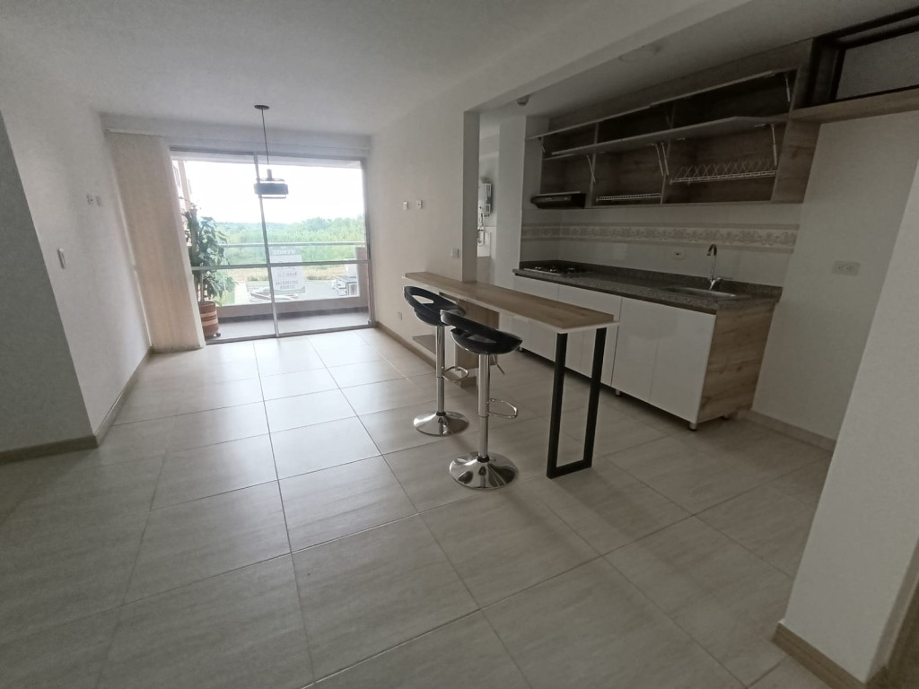 Apartamento en venta en Sector Galeria Central, Pereira · foto 3 de 23