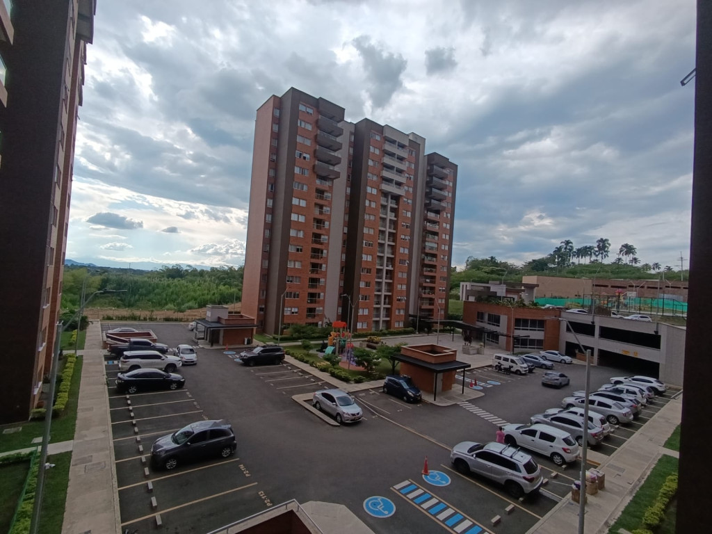 Apartamento en venta en Sector Galeria Central, Pereira · foto 8 de 23