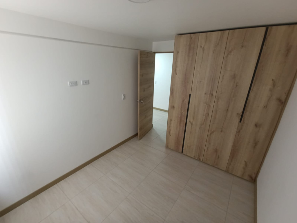 Apartamento en venta en Sector Galeria Central, Pereira · foto 18 de 23