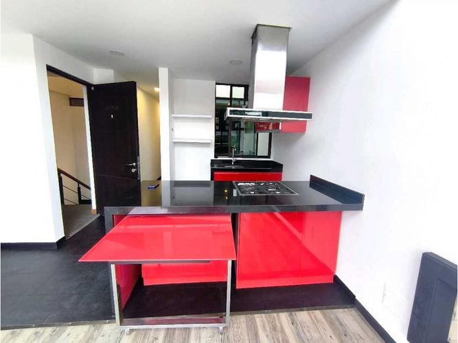 Apartamento en venta en Pardo Rubio, Bogotá · foto 4 de 24