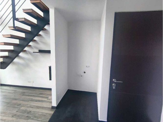 Apartamento en venta en Pardo Rubio, Bogotá · foto 8 de 24