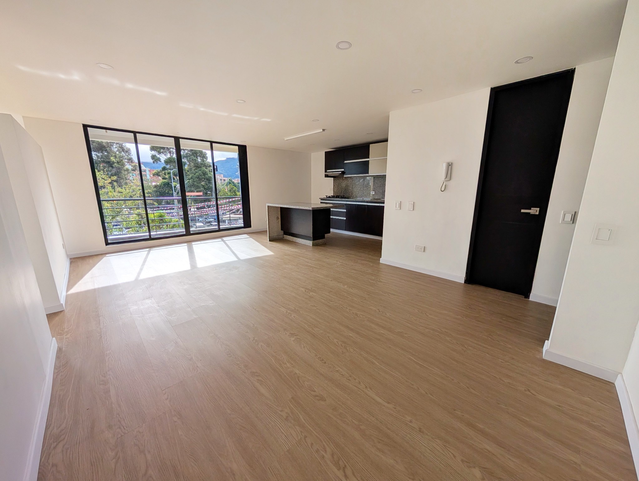 Apartamento en venta en Alhambra, Bogotá · foto 2 de 11