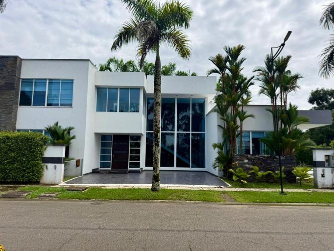 Casa de 7 alcobas en venta en Apiay, Villavicencio, 450 m² · foto 16 de 21