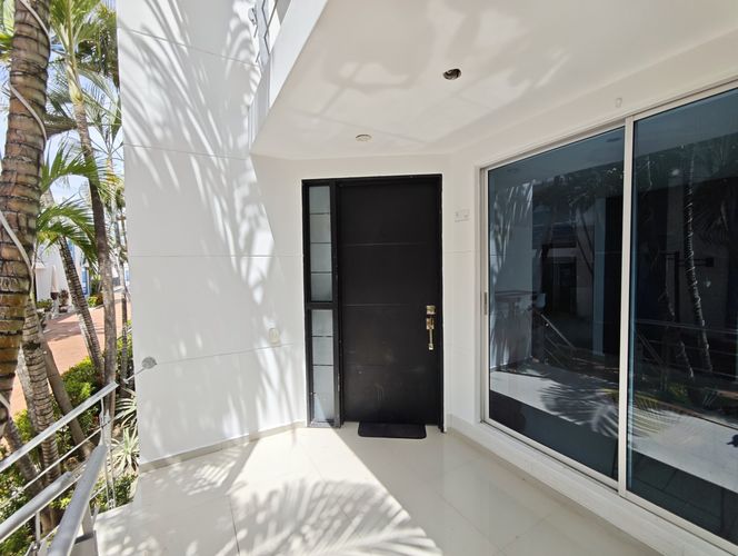 Casa de 3 alcobas en venta en Girardot, Girardot, 127 m² · foto 3 de 24