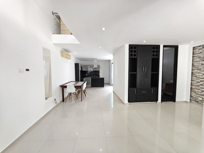 Casa de 3 alcobas en venta en Girardot, Girardot, 127 m² · foto 4 de 24