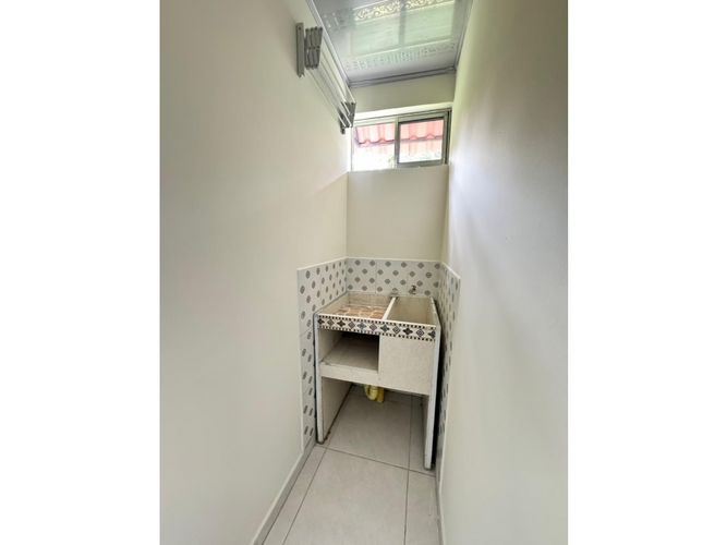 Casa de 7 alcobas en venta en Centro, Armenia, 140 m² · foto 7 de 17