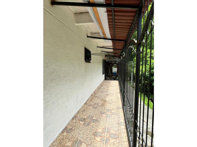 Casa de 7 alcobas en venta en Centro, Armenia, 140 m² · foto 10 de 17