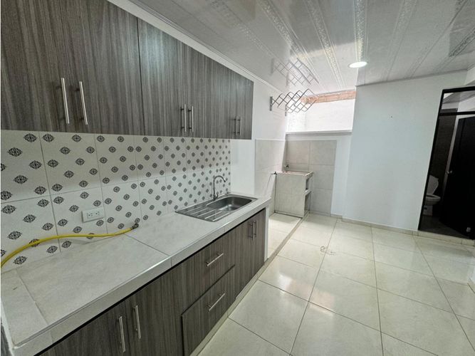 Casa de 7 alcobas en venta en Centro, Armenia, 140 m² · foto 13 de 17