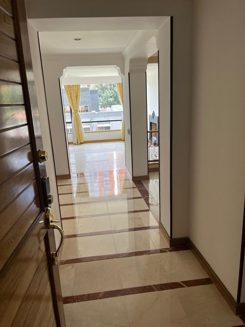 Apartamento de 3 alcobas en venta en Colina Campestre, Bogotá, 133 m² · foto 2 de 21