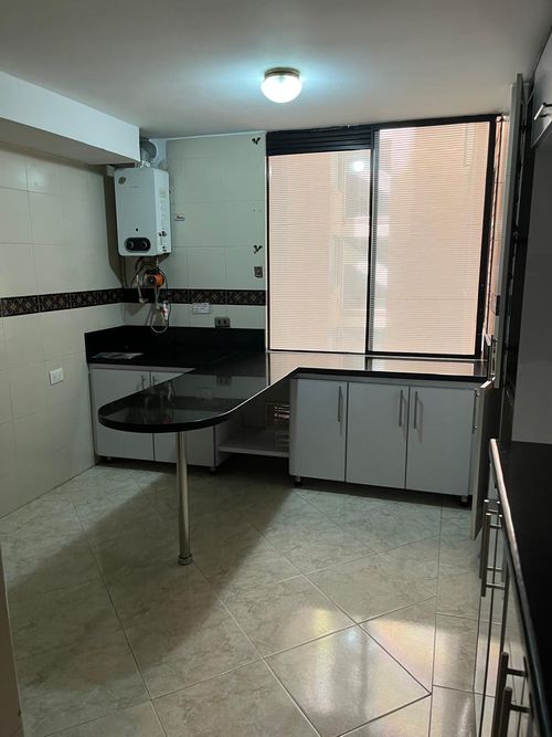 Apartamento de 3 alcobas en venta en Colina Campestre, Bogotá, 133 m² · foto 10 de 21