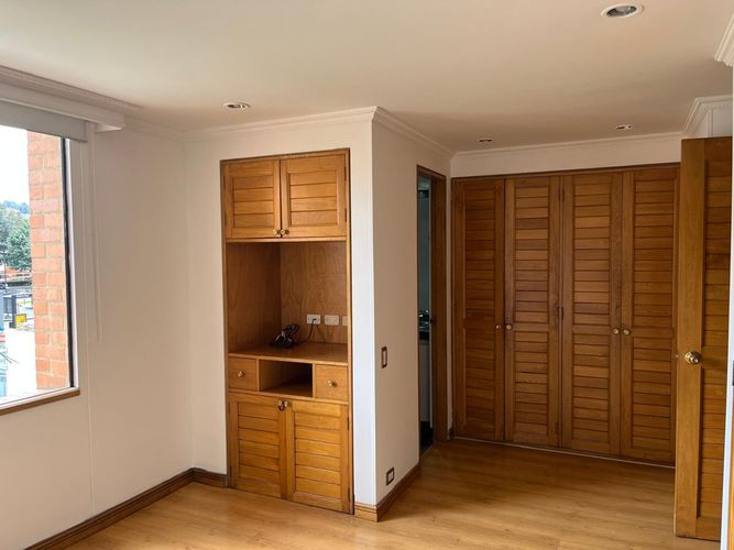 Apartamento de 3 alcobas en venta en Colina Campestre, Bogotá, 133 m² · foto 15 de 21