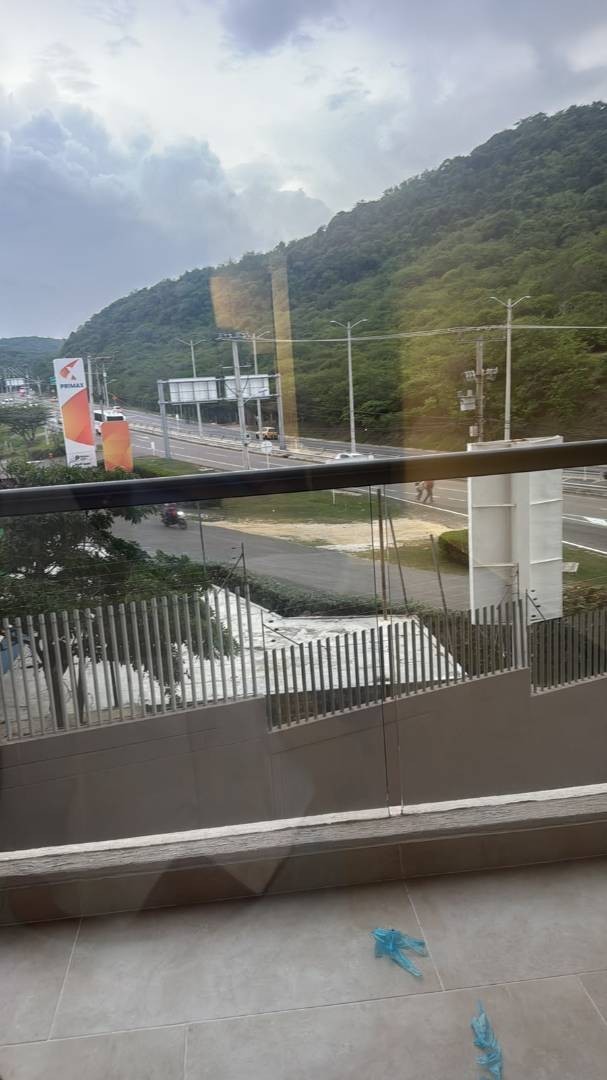 Apartamento en venta en Lagos Del Caujaral, Puerto Colombia · foto 2 de 24