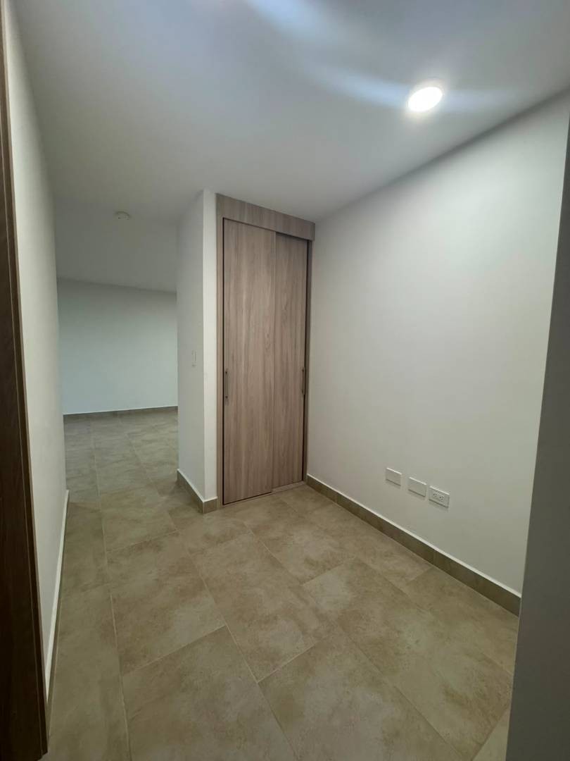 Apartamento en venta en Lagos Del Caujaral, Puerto Colombia · foto 7 de 24