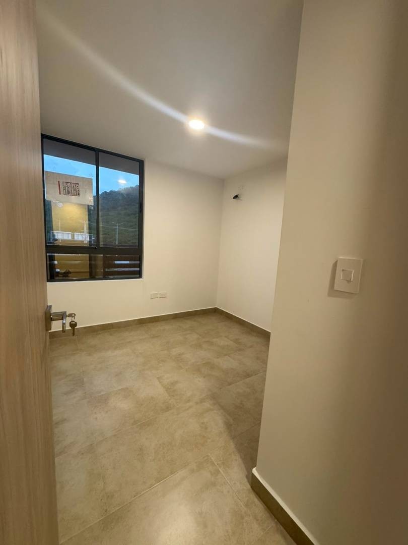 Apartamento en venta en Lagos Del Caujaral, Puerto Colombia · foto 8 de 24