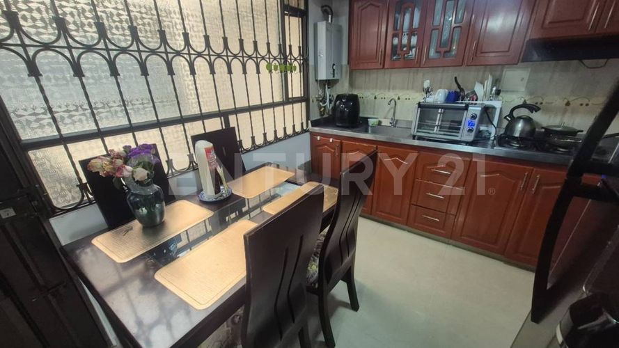 Apartamento en venta en Santa Rosita, Bogotá · foto 4 de 13