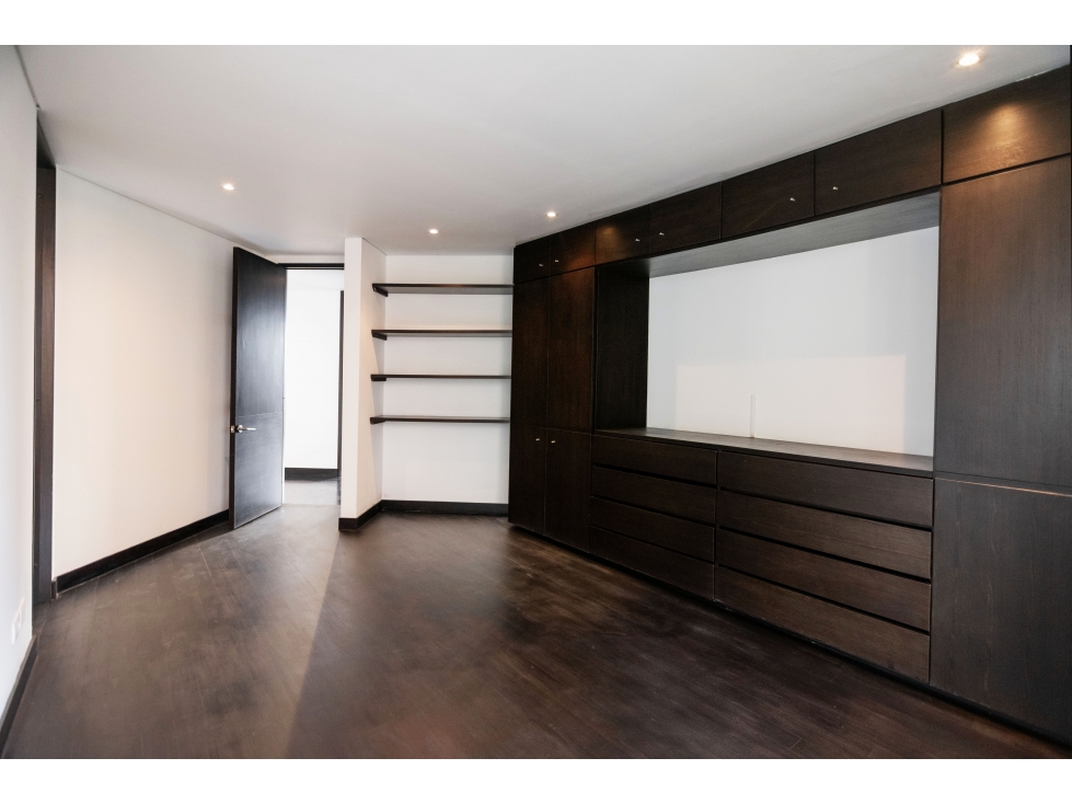 Apartamento en venta en Los Rosales, Bogotá · foto 17 de 24