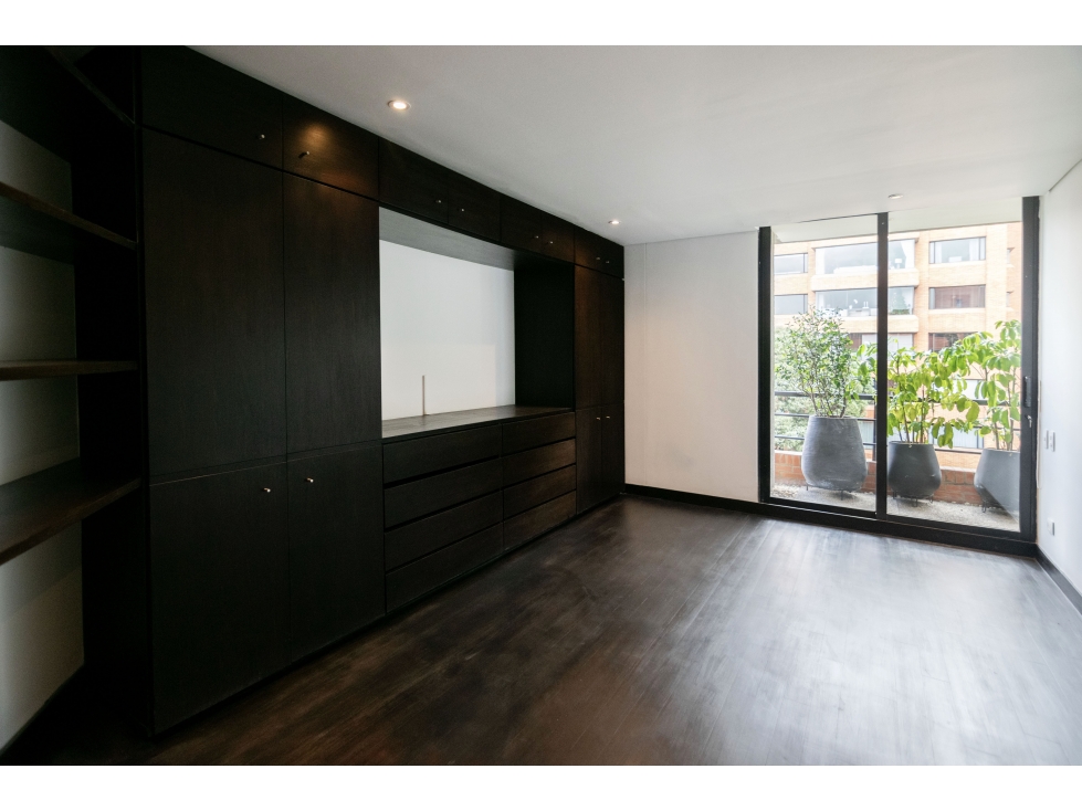 Apartamento en venta en Los Rosales, Bogotá · foto 23 de 24
