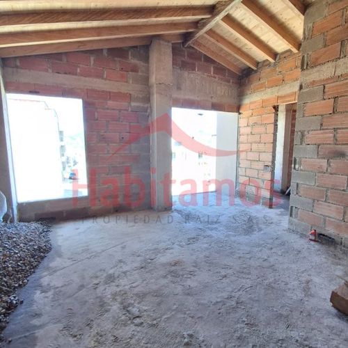 Apartamento de 3 alcobas en venta en El Carmen De Viboral, El Carmen de Viboral, 95 m² · foto 2 de 17
