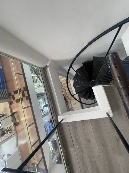 Local en arriendo en El Poblado, Medellín, 36 m² · foto 2 de 18