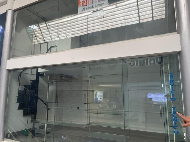 Local en arriendo en El Poblado, Medellín, 36 m² · foto 18 de 18