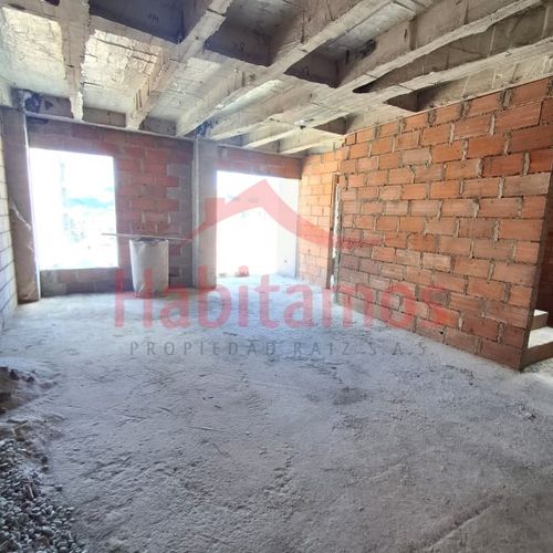 Apartamento de 3 alcobas en venta en El Carmen De Viboral, El Carmen de Viboral, 95 m² · foto 3 de 18