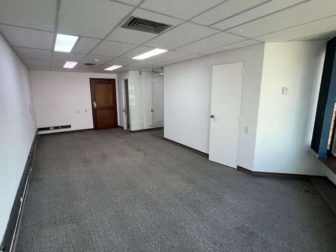 Oficina en arriendo en El Poblado, Medellín, 42 m² · foto 5 de 11