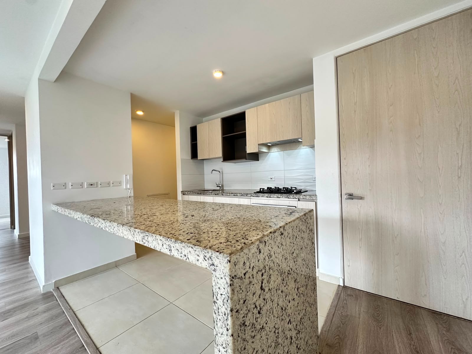 Apartamento en venta en Modelia, Bogotá · foto 3 de 13