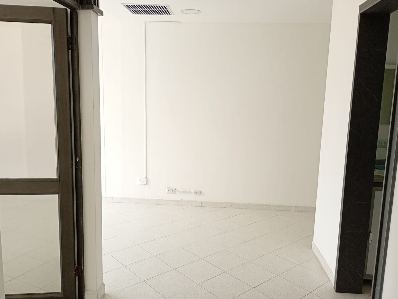 Oficina en venta en El Poblado, Medellín 5
