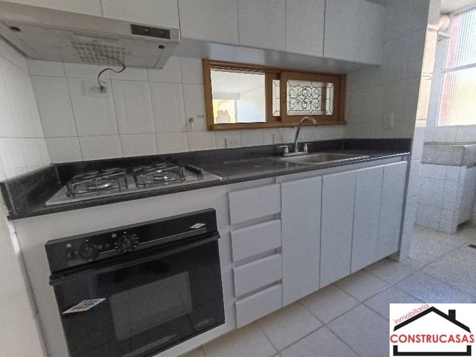 Apartamento de 2 alcobas en arriendo en Astorga, Medellín, 80 m² · foto 7 de 19