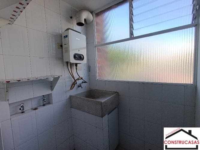 Apartamento de 2 alcobas en arriendo en Astorga, Medellín, 80 m² · foto 8 de 19