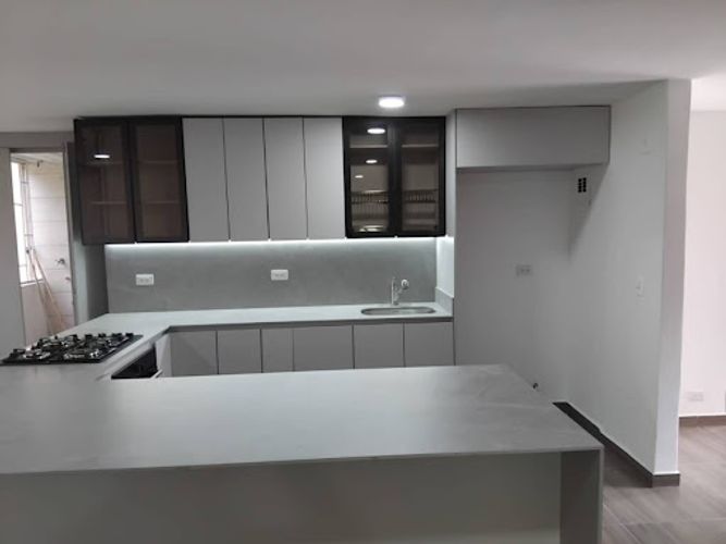 Apartamento de 4 alcobas en arriendo en Calasanz, Medellín, 104 m² · foto 3 de 22