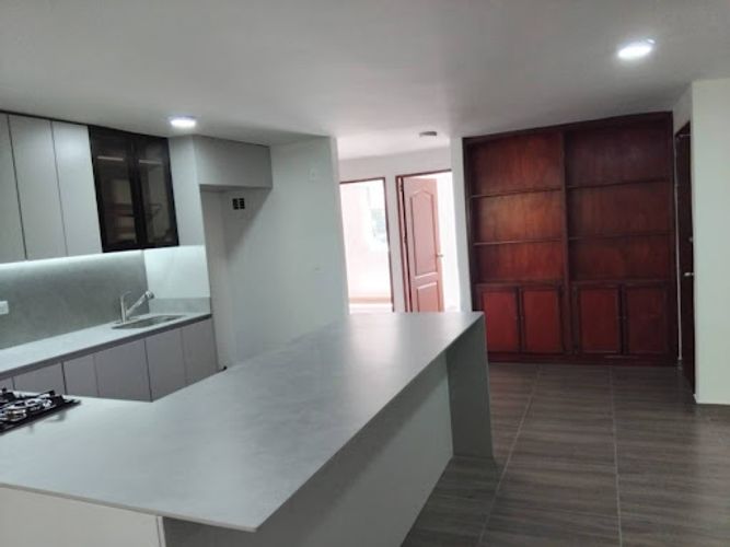 Apartamento de 4 alcobas en arriendo en Calasanz, Medellín, 104 m² · foto 4 de 22