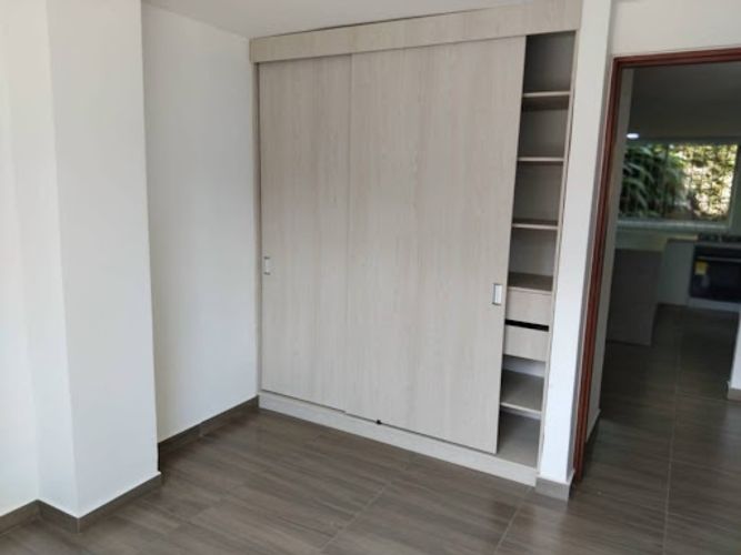 Apartamento de 4 alcobas en arriendo en Calasanz, Medellín, 104 m² · foto 9 de 22