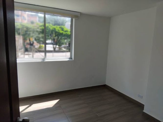 Apartamento de 4 alcobas en arriendo en Calasanz, Medellín, 104 m² · foto 10 de 22