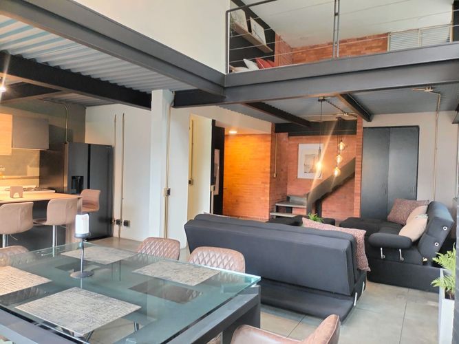 Apartamento de 2 alcobas en arriendo en Astorga, Medellín, 122 m² · foto 2 de 17